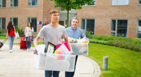 10 Essential Tips on Packing for and Moving to College