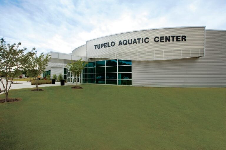 Tupelo Aquatic Center in Tupelo, MS