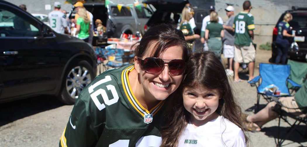 Packer Backers Northwest Packer Backers Cheer On Green Bay From Afar - Livability.com