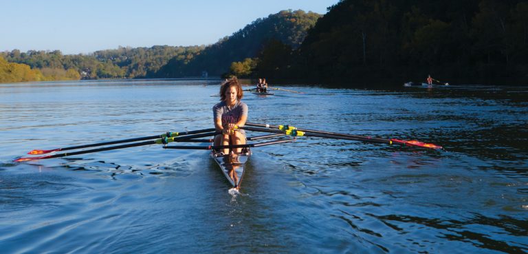 Rowers practice on Melton Hill Lake