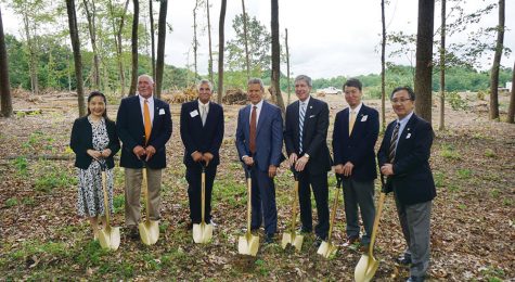 Gov. Bill Lee and other officials were on hand at the groundbreaking for a new industrial park in White House. Advanex Americas will be the first tenant in the new park, building a 75,000-square-foot facility and bringing more than 100 jobs to Robertson County.