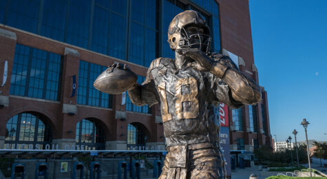 Peyton Manning statue in Indianapolis