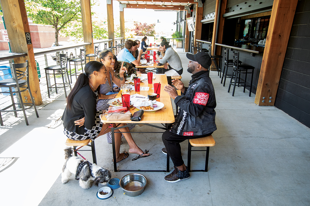 Visitors dine outdoors at Market South in Chattanooga, Tennessee. ©Journal Communications/Jeff Adkins
