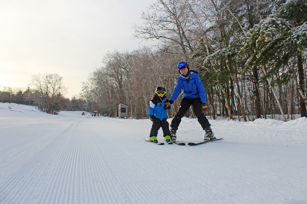 The Snowsports School at McIntyre in Manchester, New Hampshire, has something for everyone! Offering single-day lessons and multi-day programs for both skiing and snowboarding for all ages and levels.