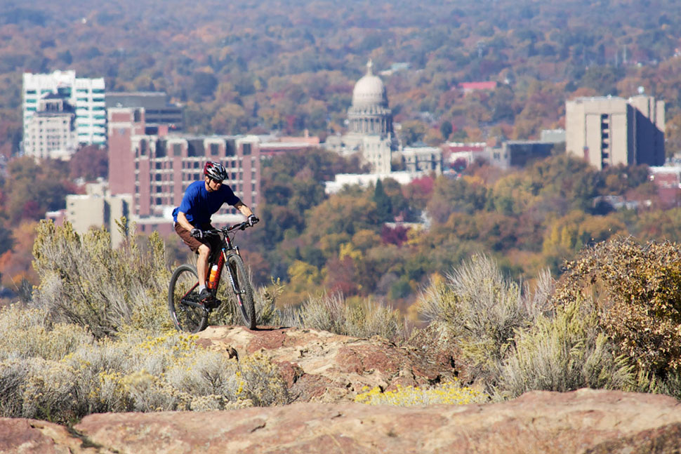 Mountain biking is a great way to explore Boise, ID, and its surrounding foothills. When the seasons change, the mountains beckon for skiing and snowboarding.