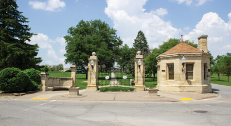 The front gate at the Iowa Veterans Home.
