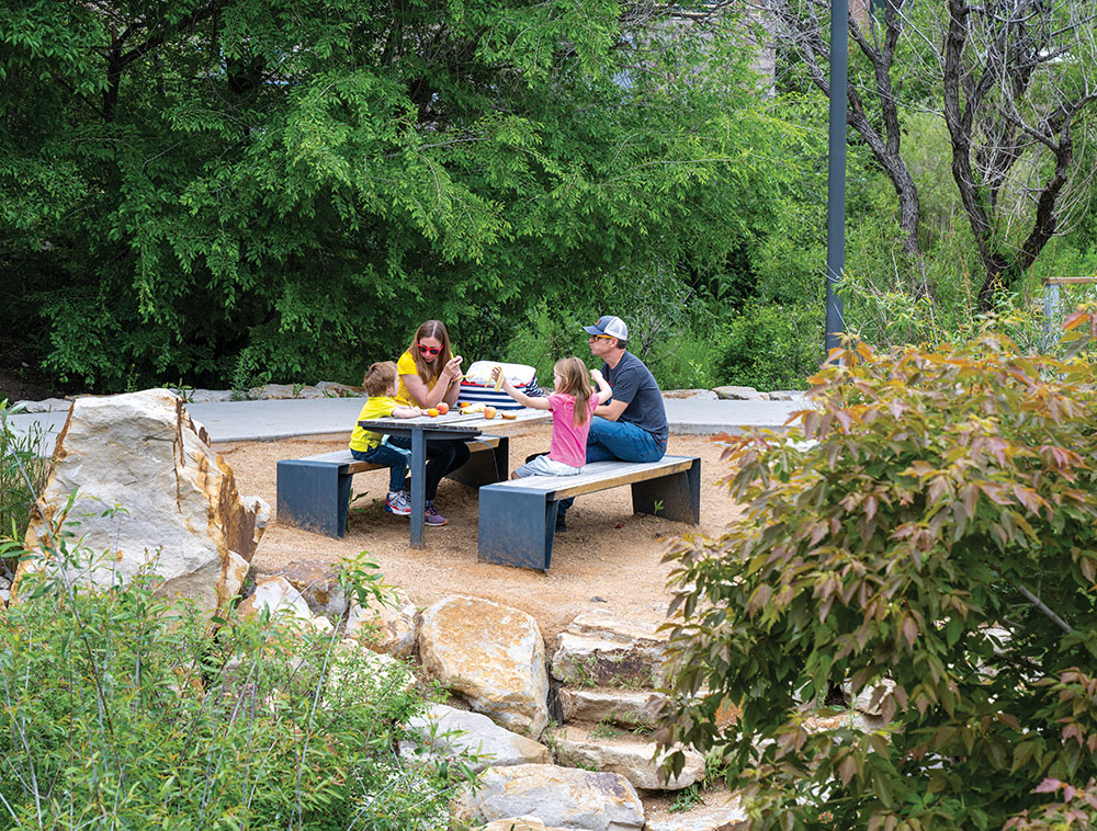 Enjoy picnics with the family in Castle Rock, CO.