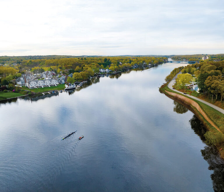 Find a great house with a waterfront view in Worcester, MA