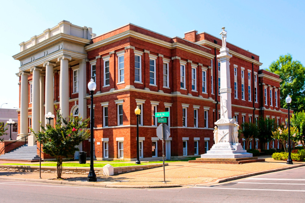 The Forest County Courthouse in downtown Hattiesburg, Mississippi.