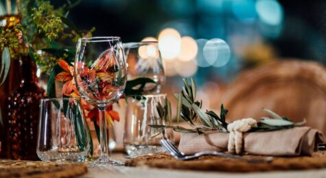 Luxury table settings for fine dining with and glassware, beautiful blurred background. For events, weddings. props for weddings, birthdays, and celebration. Wedding, restaurant,