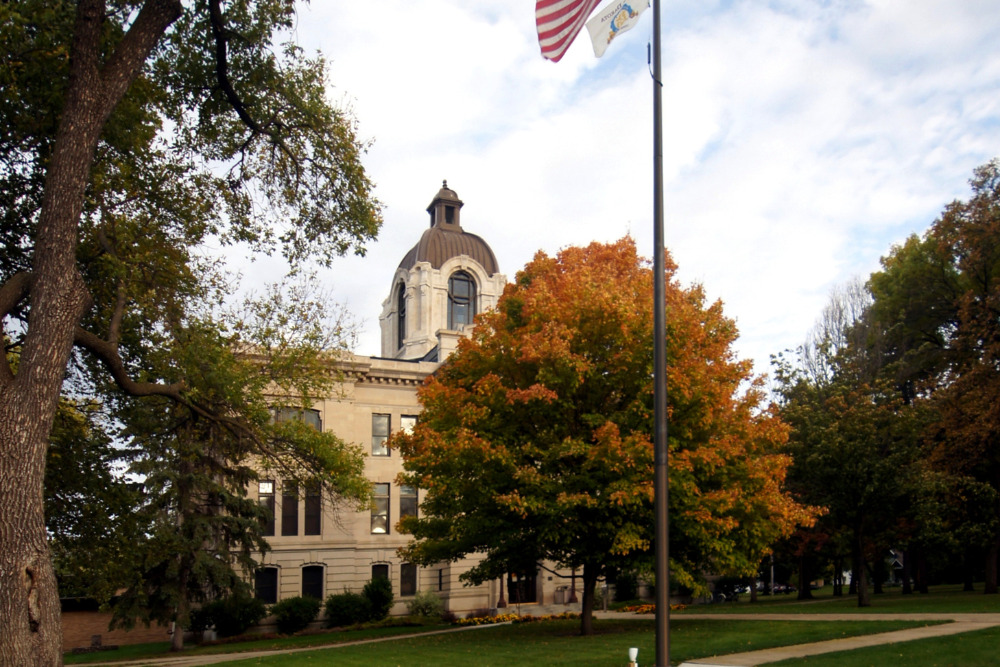 An image of the Brookings, South Dakota County Courthouse.