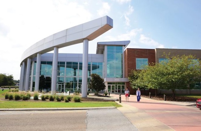 Erlanger Health Science Center at Chattanooga State Community College exterior.