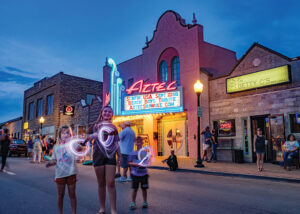 Shawnee boasts unforgettable food, fun and a family-friendly lifestyle.