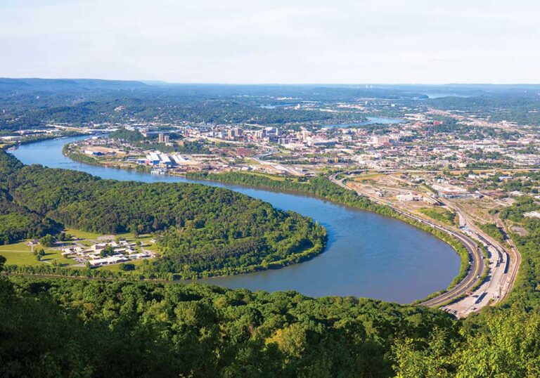 Chattanooga outdoor recreation Visitors get an aerial view of downtown Chattanooga from Signal Point in Signal Mountain, Tennessee. ©Journal Communications/Jeff Adkins