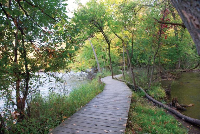 Located on the Fox River, Kaukauna, WI, offers all kinds of outdoor activities and the best of small town living.