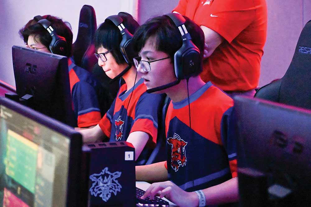 Marshalltown Community School District students participate in ESports.