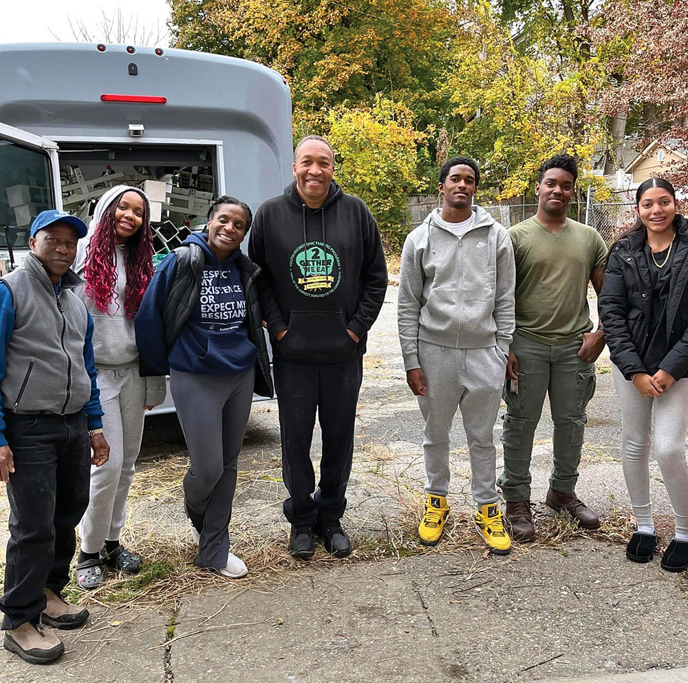 Local organizations 2Gether We Eat provide agricultural learning opportunities for students.