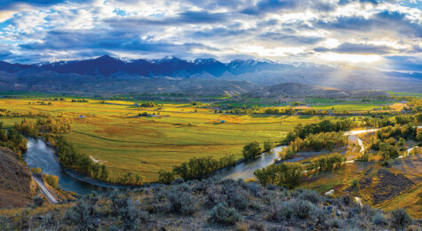 The Beaverhead Mountain range near the Salmon Valley in Eastern Idaho.