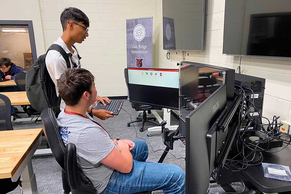 Students work on a computer. Oak Ridge High School’s career and technical education (CTE) program has become a linchpin in the region’s economic and workforce development efforts, notably through its aviation and welding programs.