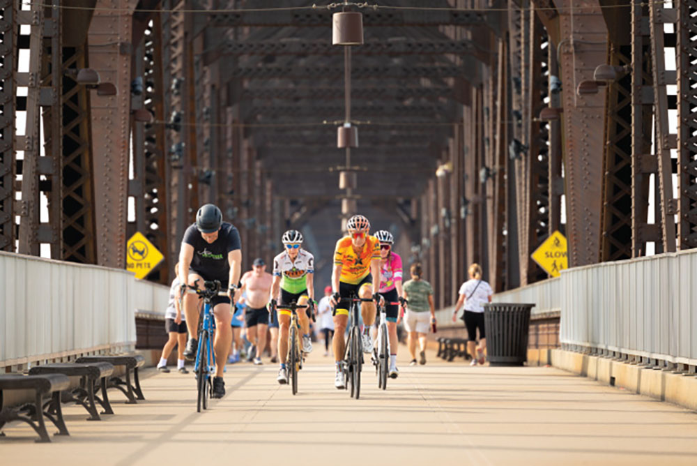 cyclists on Big Four Bridge