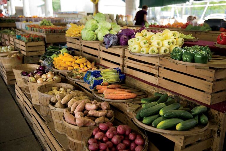 Produce at the Nashville Farmers Market.