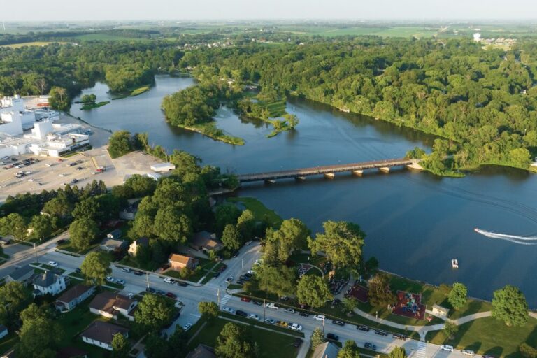 Shades of River Amphitheater, Waverly, IA