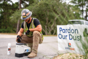 LiveOak Fiber construction worker