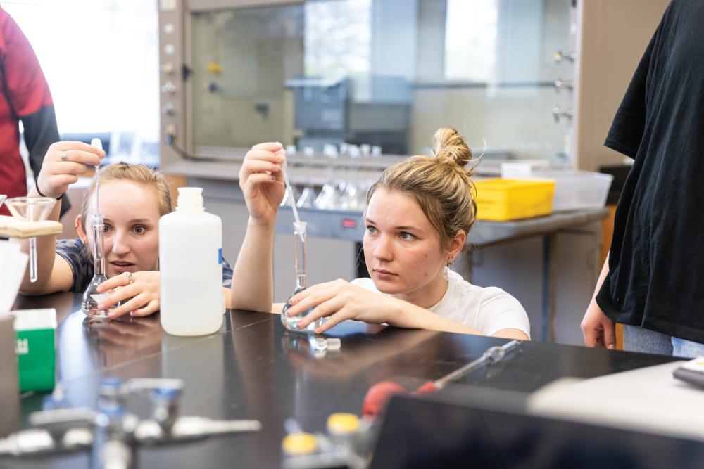 Wartburg College science student Chemistry