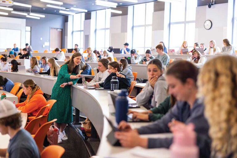 Elena Shpak, Associate Professor, BCMB, teaches a Cellular & Molecular Biology (BIOL 160) inside the Mossman Building on April 26, 2023. Photo by Steven Bridges/University of Tennessee.