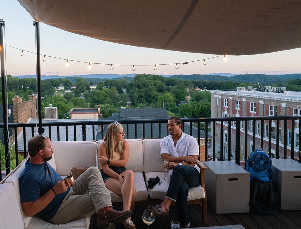 Summers Roof and Cellar in downtown Abingdon