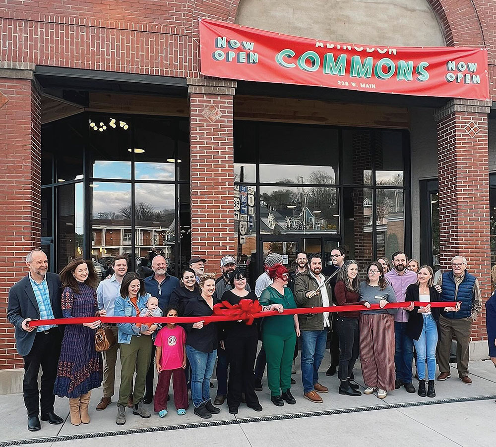 Abingdon Commons offers small businesses a centralized location to conduct business.