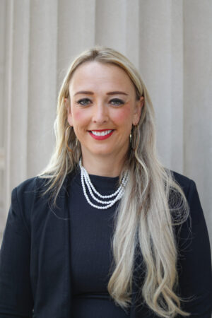 Pueblo Mayor Heather Graham