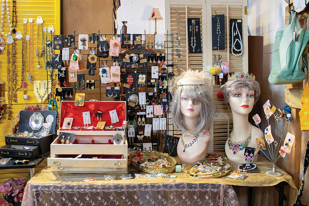 Blue Bird Antique Mall & Treasure Shoppe