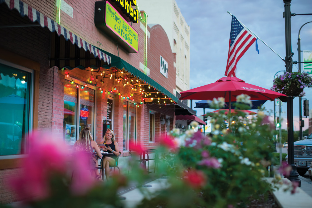Broken Arrow, OK, has a revitalized and vibrant downtown area known as The Rose District. This suburb just outside of Tulsa is one of the best places to live in the Southwest.