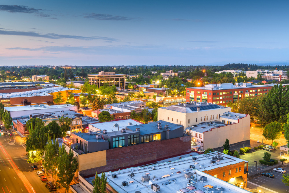 The downtown city skyline at dusk in Salem, Oregon.