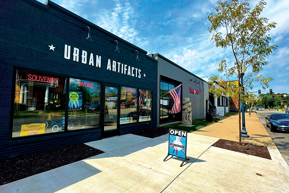 Urban Artifacts in Peoria, IL, offers vintage fashion and antiques.