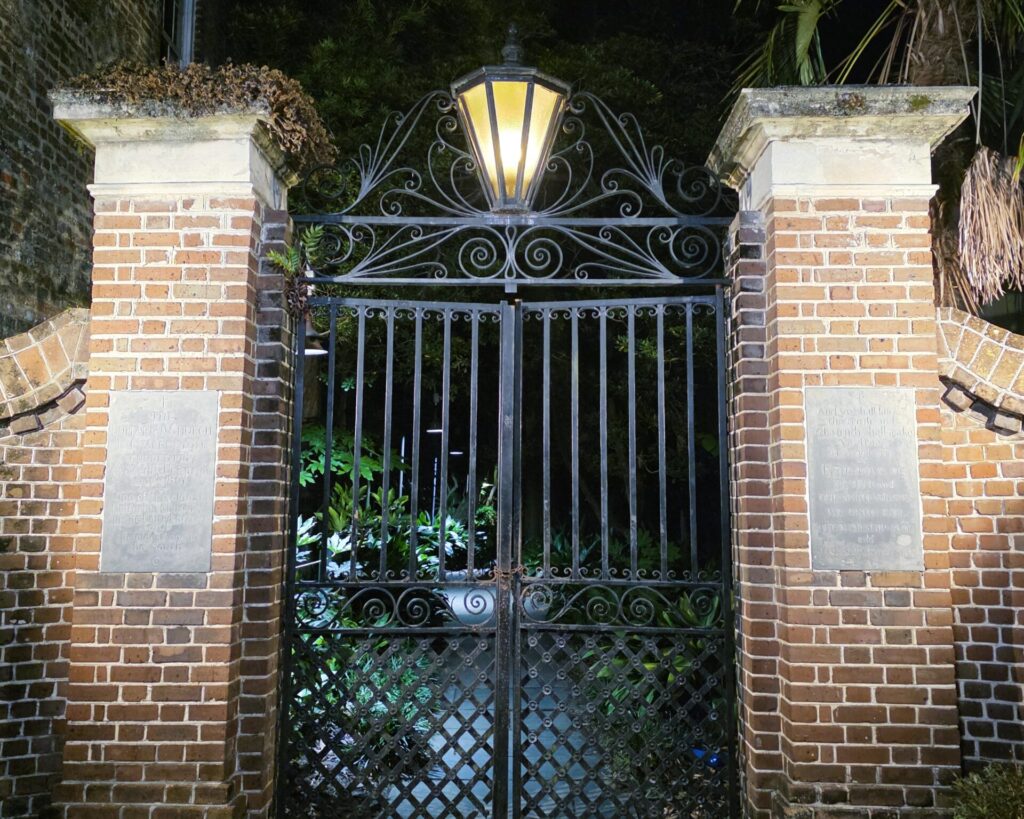 Entrance to the Unitarian Church Graveyard