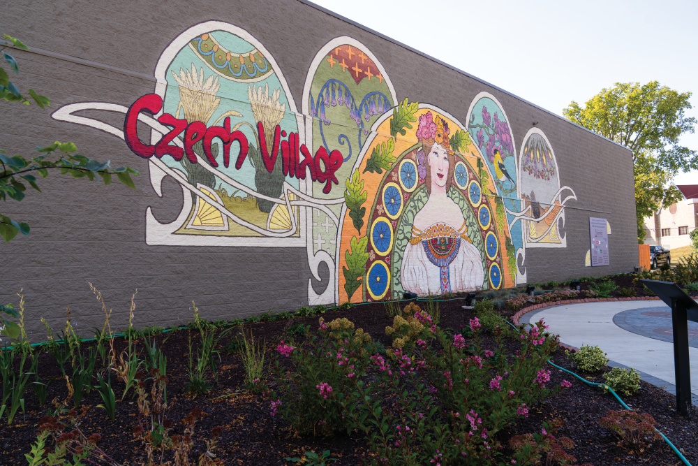 “Mucha Meets Iowa” by Ali Hval