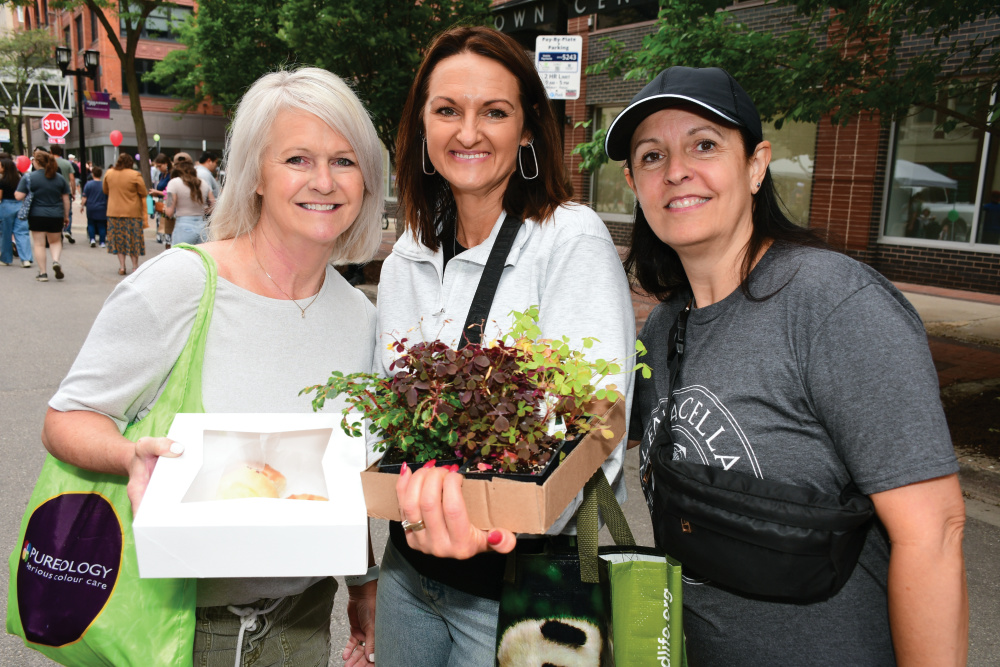 Cedar Rapids Downtown Farmers Market