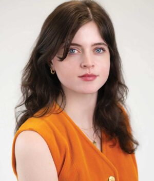 Headshot of Kate Constantine.