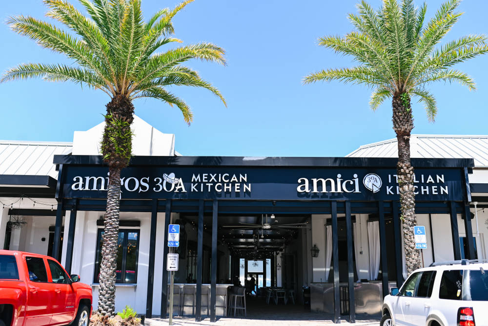 30Avenue shopping at Inlet Beach, FL