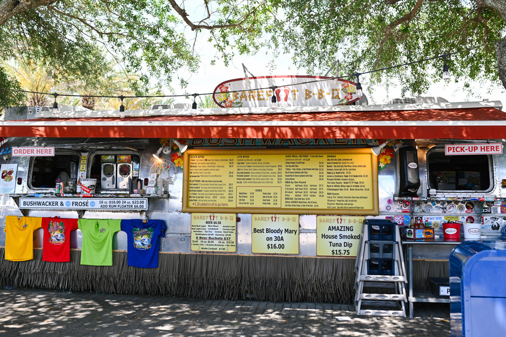 The Seaside, Barefoot BBQ food truck in Seaside