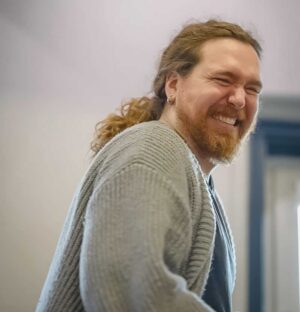 Aaron Lott headshot founder of Lott Music Studio in Ames IA.