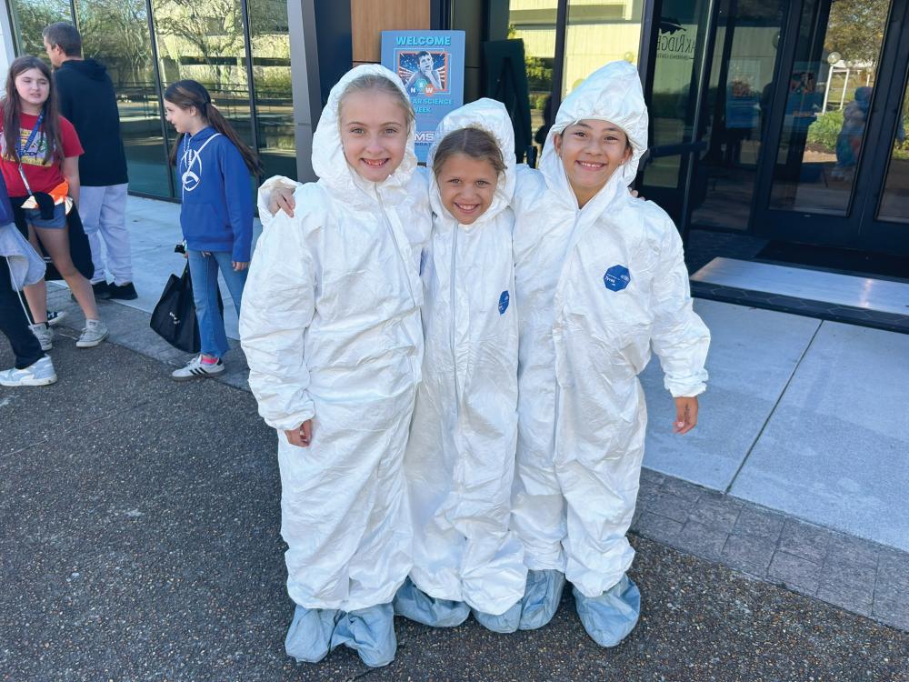 students at the Oak Ridge Discovery Foundation