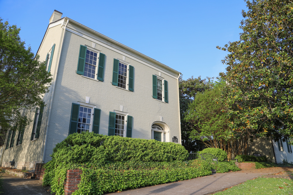 President James K Polk Home and Museum