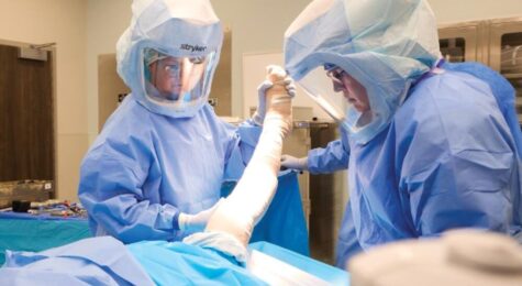 Surgeons operating at Maury Regional