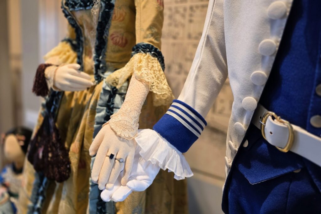 Gálvez and Louisiana in the American Revolution Clothing Art