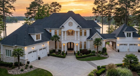 A home for sale in Pinnacle Shores, Mooresville, NC