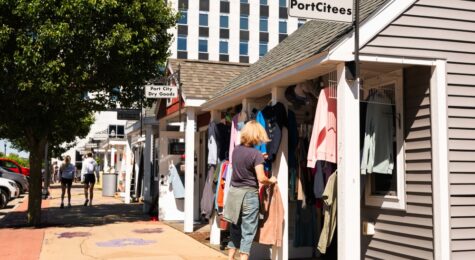 Western Market Chalets - Port Citees