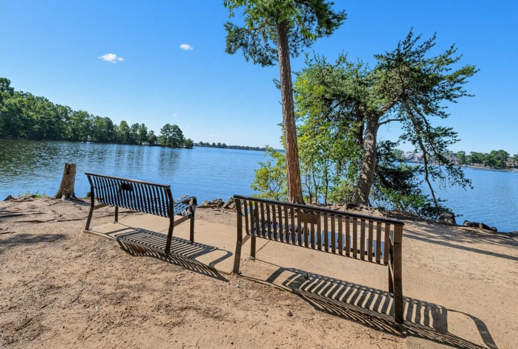 Benches along the shore at Jetton Park